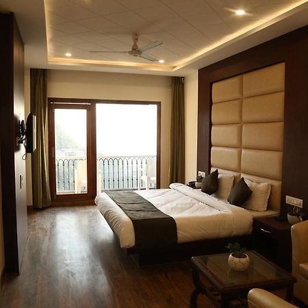 Hotel Shining Hills à Mussoorie Extérieur photo