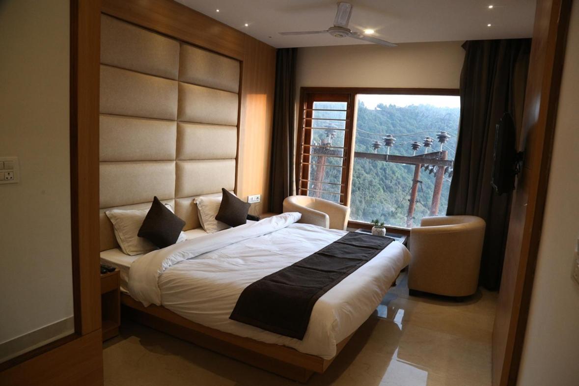Hotel Shining Hills à Mussoorie Extérieur photo