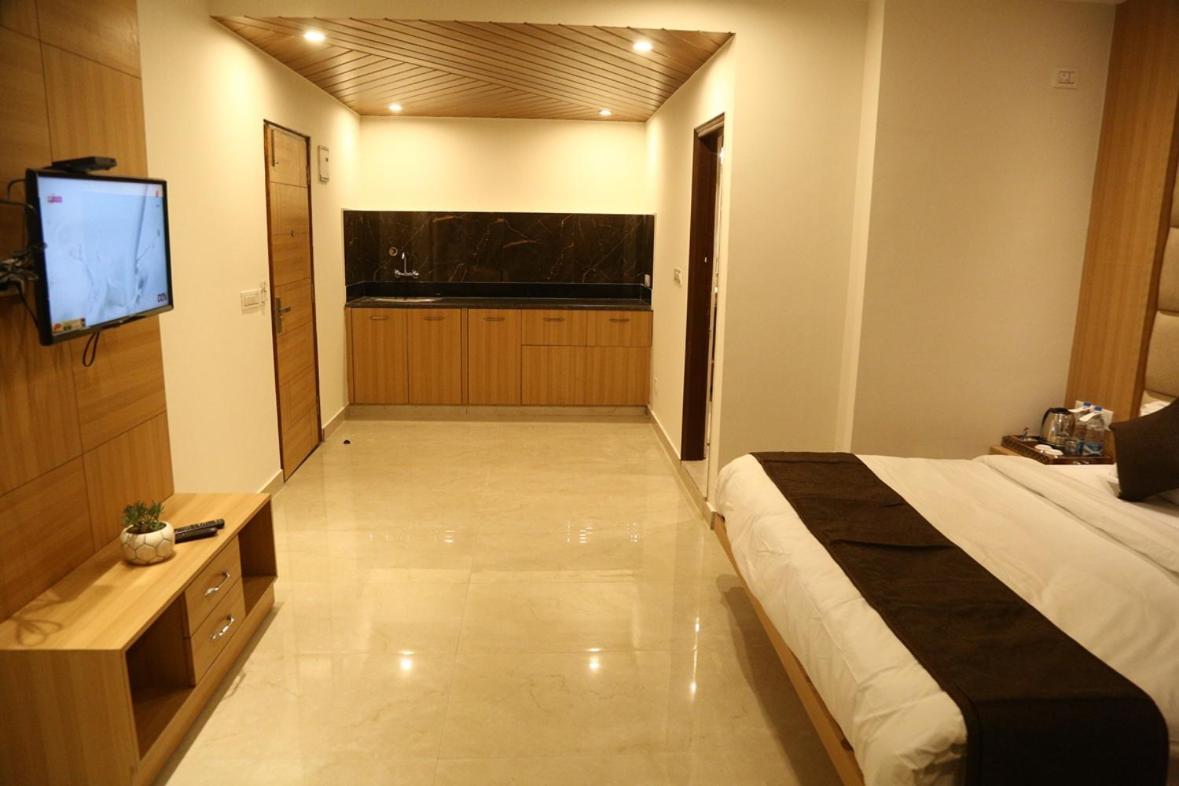 Hotel Shining Hills à Mussoorie Extérieur photo