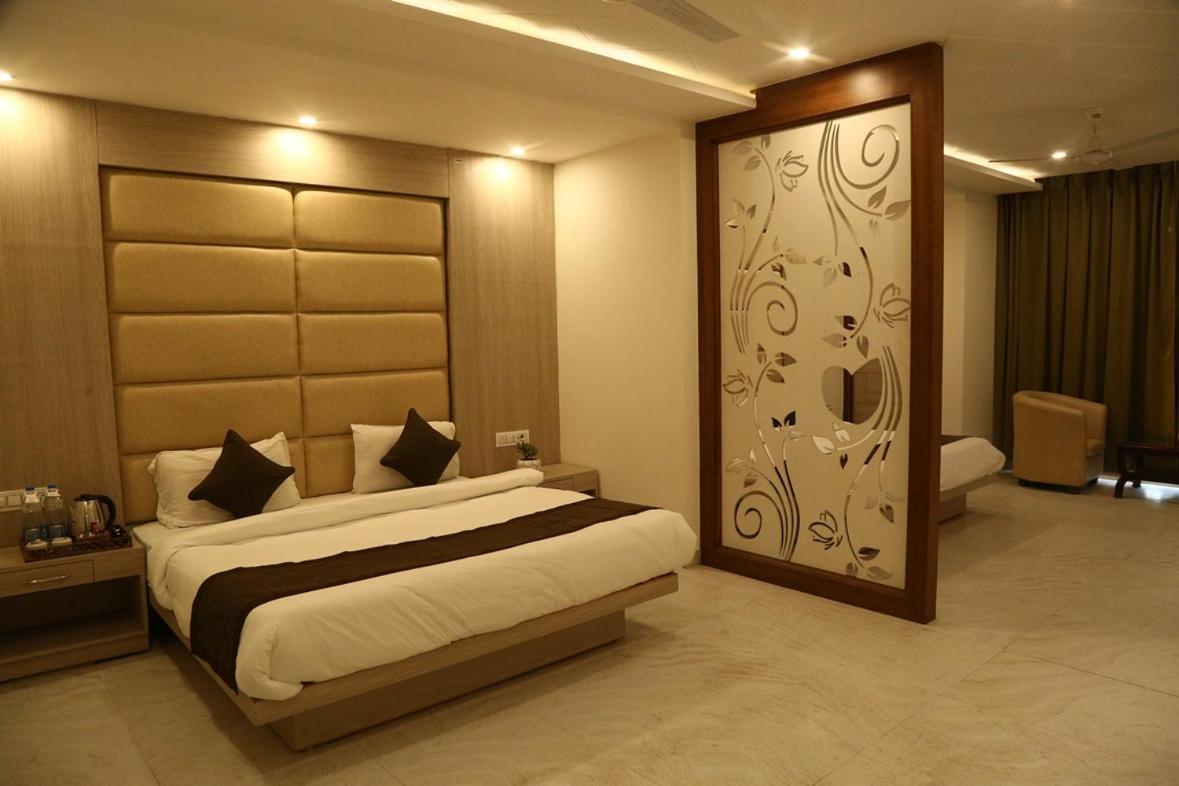 Hotel Shining Hills à Mussoorie Extérieur photo