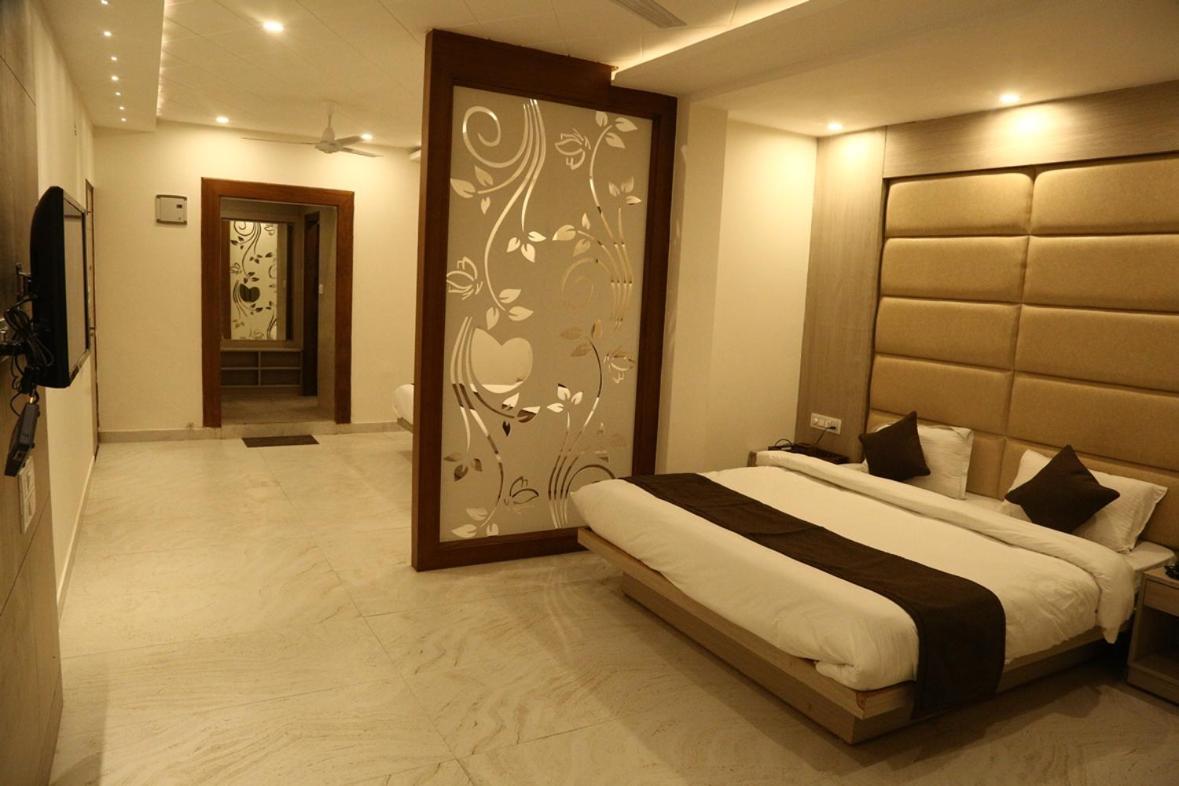 Hotel Shining Hills à Mussoorie Extérieur photo